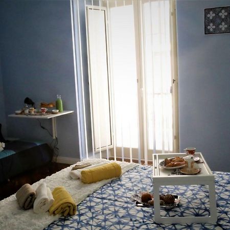 บีแอนด์บี บินาริโอ 39 Bed & Breakfast เนเปิลส์ ภายนอก รูปภาพ
