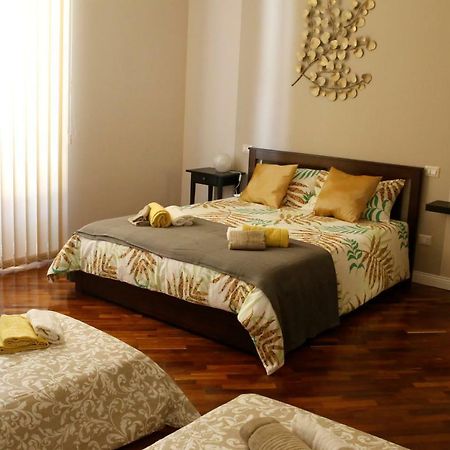 บีแอนด์บี บินาริโอ 39 Bed & Breakfast เนเปิลส์ ภายนอก รูปภาพ