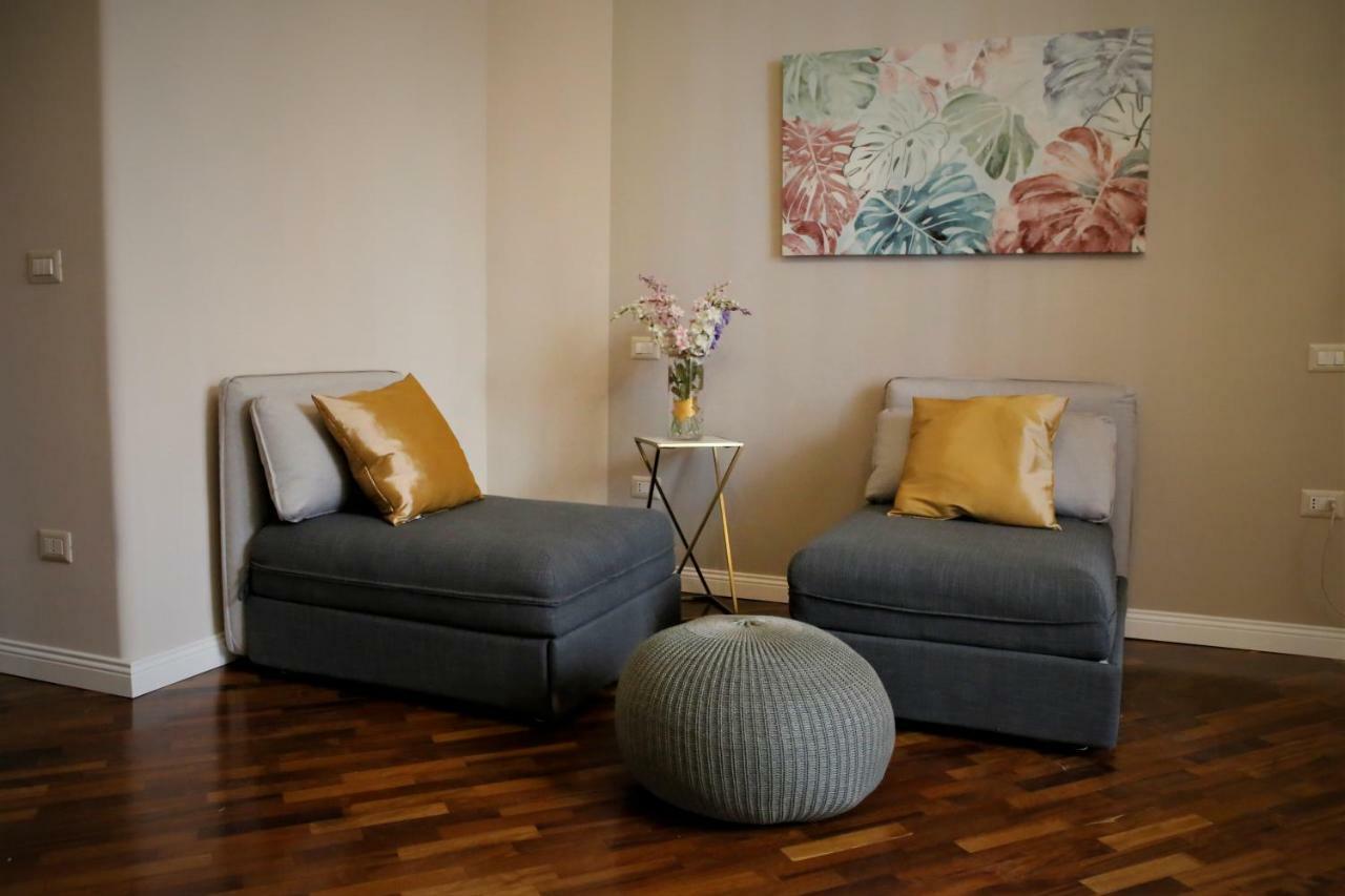 บีแอนด์บี บินาริโอ 39 Bed & Breakfast เนเปิลส์ ภายนอก รูปภาพ