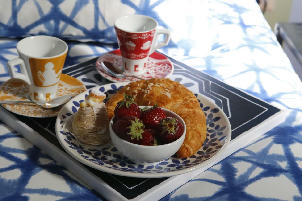 บีแอนด์บี บินาริโอ 39 Bed & Breakfast เนเปิลส์ ภายนอก รูปภาพ
