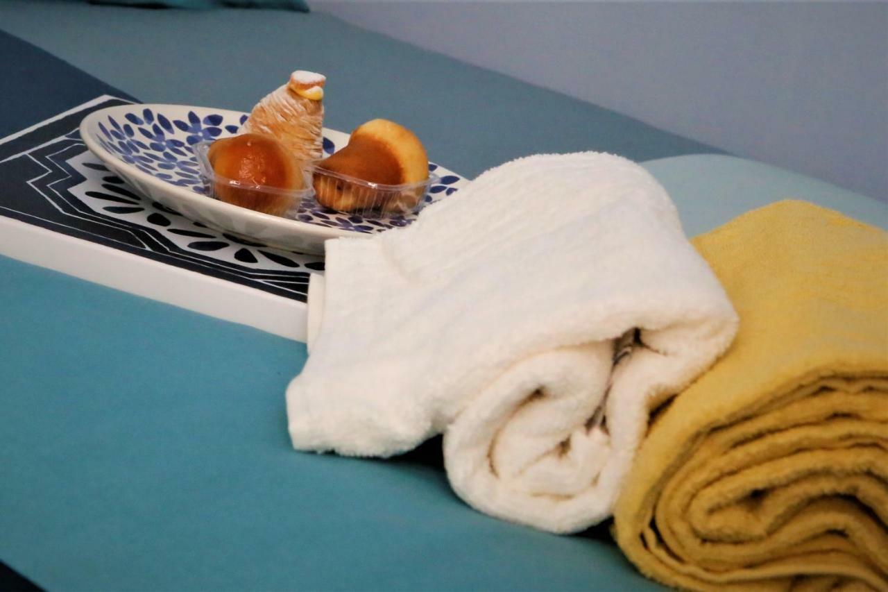 บีแอนด์บี บินาริโอ 39 Bed & Breakfast เนเปิลส์ ภายนอก รูปภาพ