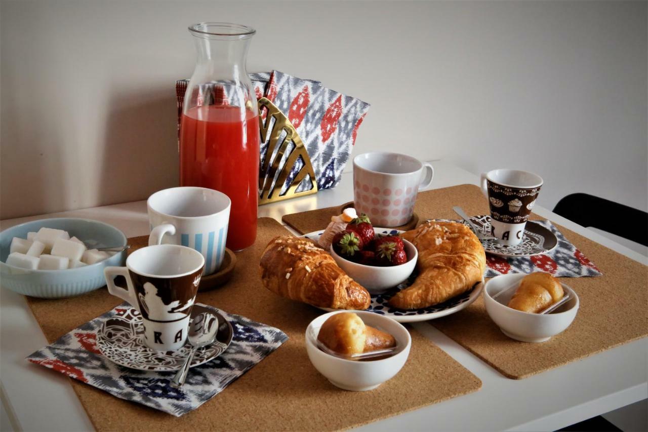 บีแอนด์บี บินาริโอ 39 Bed & Breakfast เนเปิลส์ ภายนอก รูปภาพ